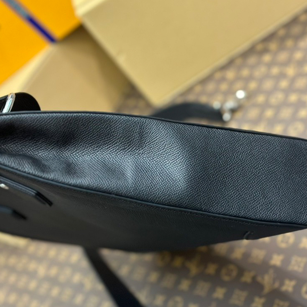 LV SLIM briefcase