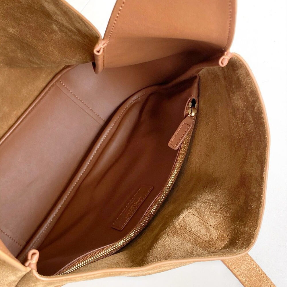 ysl le 5 À 7 S*pple suede larg